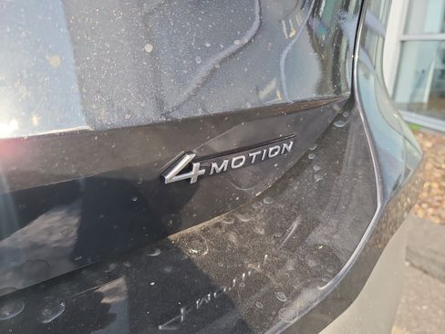 New 2025 Volkswagen Tiguan SE AWD/4WD image 6