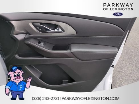Used 2023 Chevrolet Traverse Premier w/ Redline Edition FWD image 35