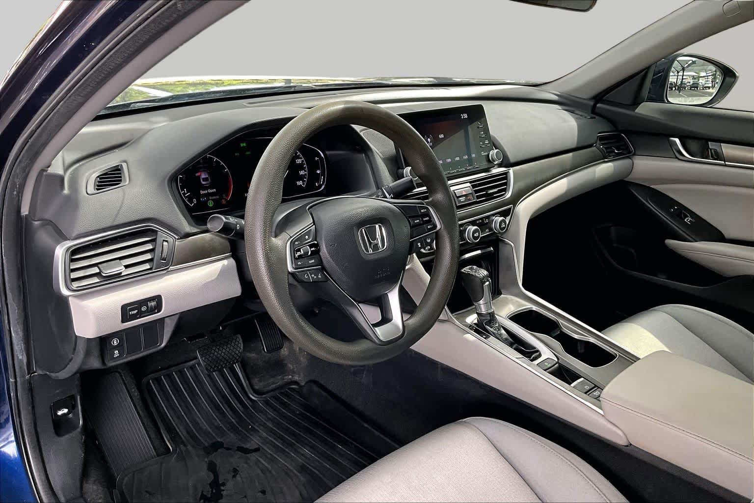Used 2019 Honda Accord LX image 18