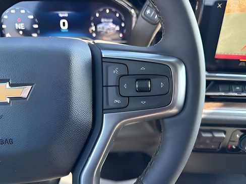 New 2025 Chevrolet Silverado 1500 LT w/ Z71 Off-Road Package AWD/4WD image 31