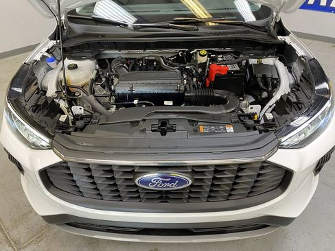Used 2025 Ford Escape Active FWD image 9
