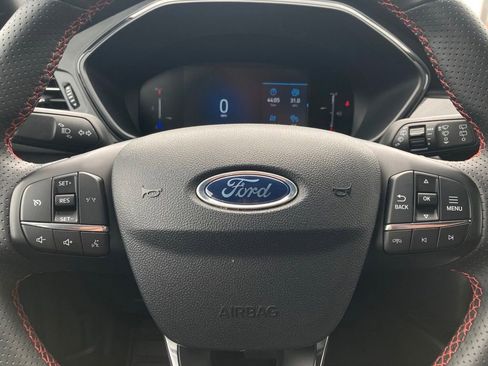 Used 2025 Ford Escape ST-Line FWD image 18