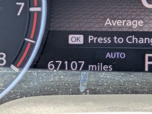 Used 2023 Nissan Rogue SV image 30