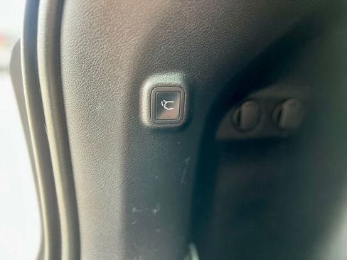 Used 2022 Jeep Cherokee Latitude Lux image 10