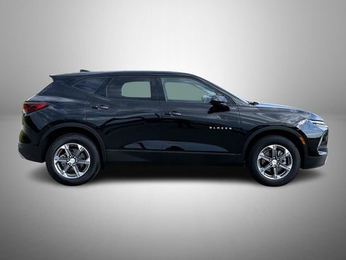 Used 2025 Chevrolet Blazer LT AWD/4WD image 4