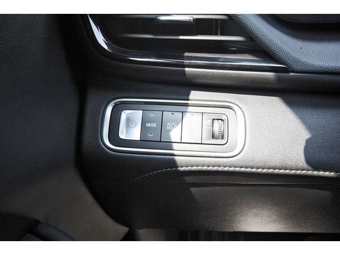 Used 2025 Buick Enclave Sport Touring w/ Trailering Package, 5000 lbs. FWD image 22