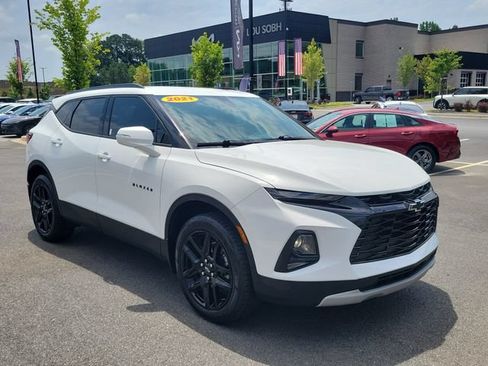 Used 2021 Chevrolet Blazer LT FWD image 3