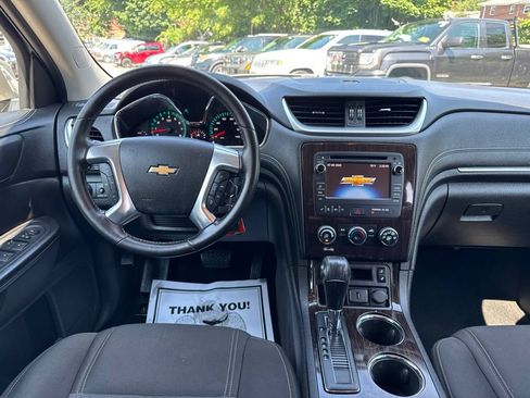 Used 2015 Chevrolet Traverse LT AWD/4WD image 26
