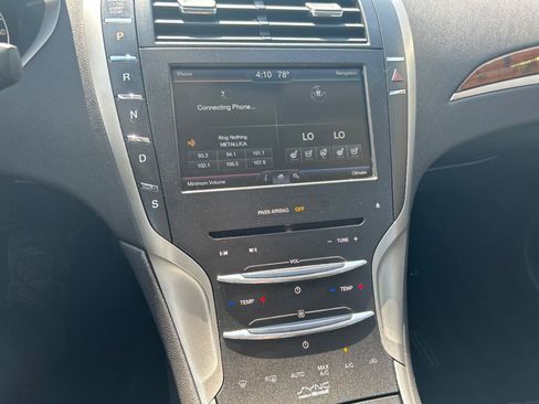 Used 2014 Lincoln MKZ AWD image 13
