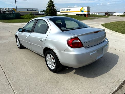 Used 2005 Dodge Neon SXT image 5