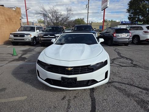 Used 2020 Chevrolet Camaro LT image 8