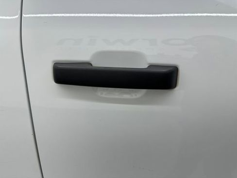 Used 2024 Ford F250 XLT image 9