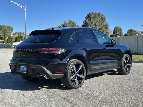 Used 2025 Porsche Macan image 7