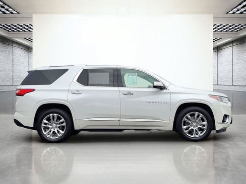 Used 2019 Chevrolet Traverse High Country AWD/4WD image 5