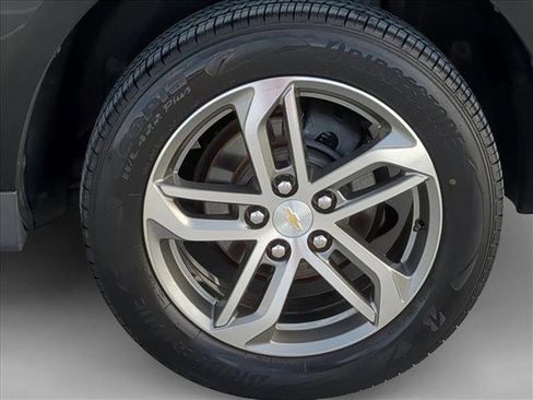 Used 2017 Chevrolet Equinox Premier w/ Enhanced Convenience Package FWD image 30