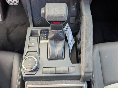 Used 2025 Toyota Tacoma TRD Sport image 13
