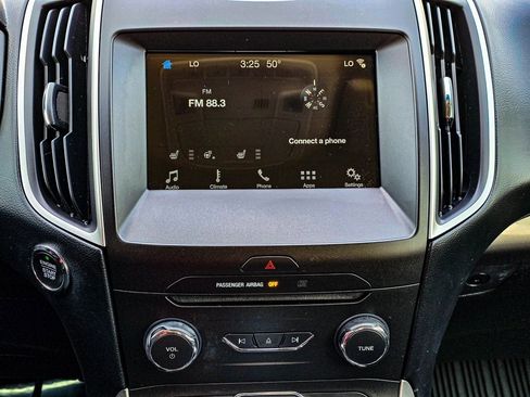 Used 2018 Ford Edge SEL w/ Equipment Group 201A image 18