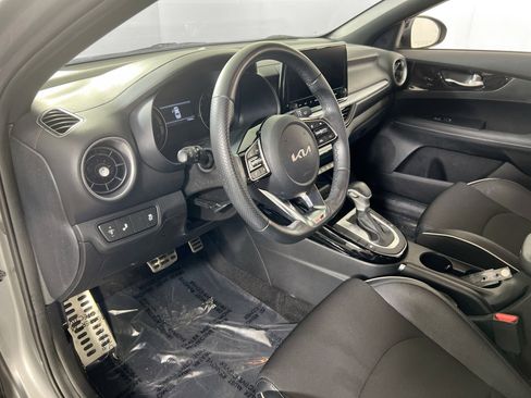 Used 2023 Kia Forte GT-Line FWD image 9