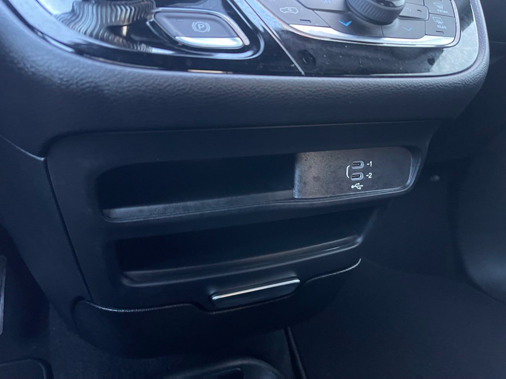 New 2027 Chrysler Pacifica Select FWD image 23