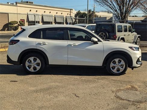 Used 2024 Honda HR-V LX image 2