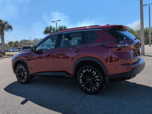 Used 2026 Nissan Rogue SV image 6