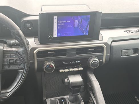 Used 2024 Toyota Tacoma SR5 AWD/4WD image 30