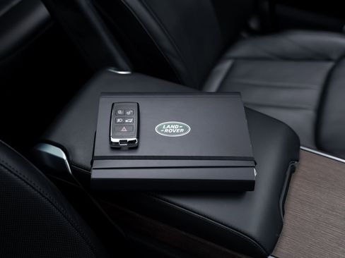 Used 2023 Land Rover Range Rover SE image 77