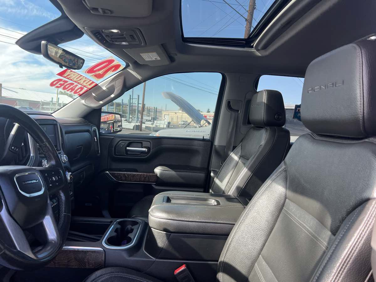 Used 2020 GMC Sierra 1500 Denali w/ Denali Ultimate Package AWD/4WD image 11