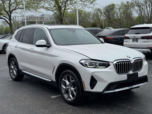 Used 2023 BMW X3 xDrive30i w/ Premium Package AWD/4WD image 3