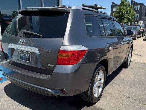 Used 2010 Toyota Highlander Limited AWD/4WD image 2