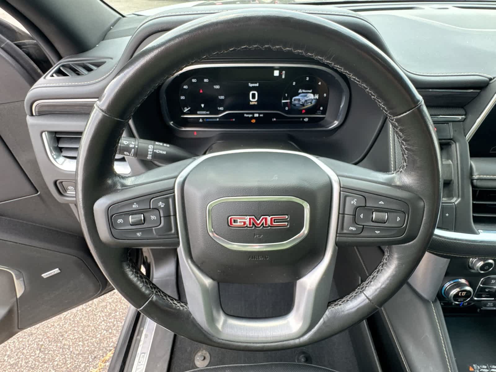 Used 2023 GMC Yukon SLT AWD/4WD image 22