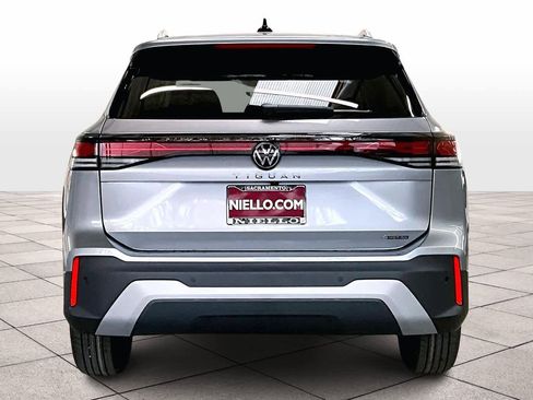 New 2026 Volkswagen Tiguan S image 6