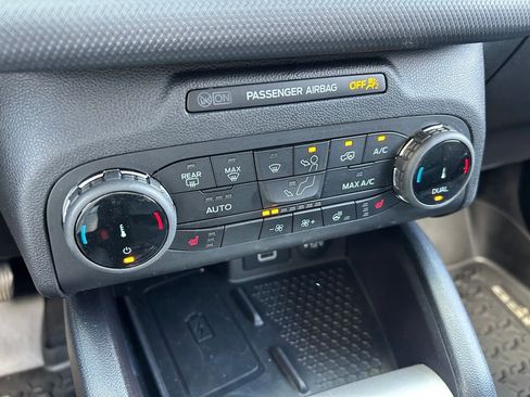 Used 2023 Ford Bronco Sport Outer Banks w/ Tech Package AWD/4WD image 32