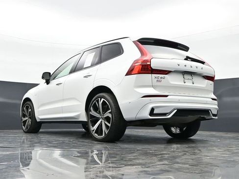 Used 2024 Volvo XC60 T8 Ultimate w/ Climate Package AWD/4WD image 42