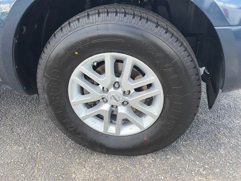 Used 2016 Nissan Frontier SV RWD image 11