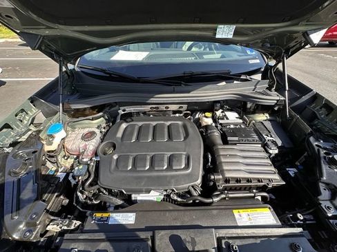 Used 2025 Volkswagen Tiguan SE R-Line AWD/4WD image 15