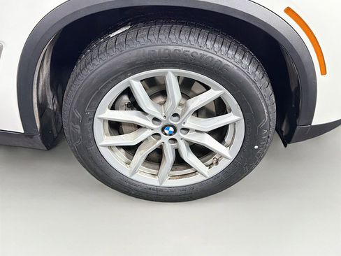 Used 2019 BMW X5 xDrive40i w/ Convenience Package image 34