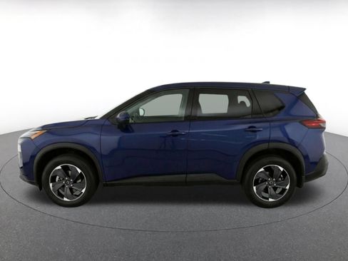 Used 2025 Nissan Rogue SV FWD image 10