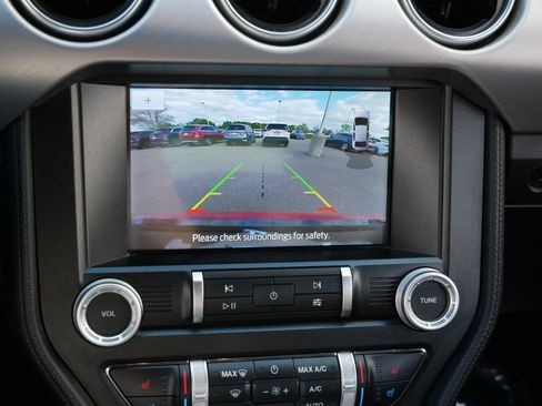 Used 2020 Ford Mustang Premium RWD image 31
