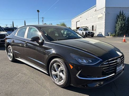 Used 2022 Hyundai Sonata SE FWD image 2
