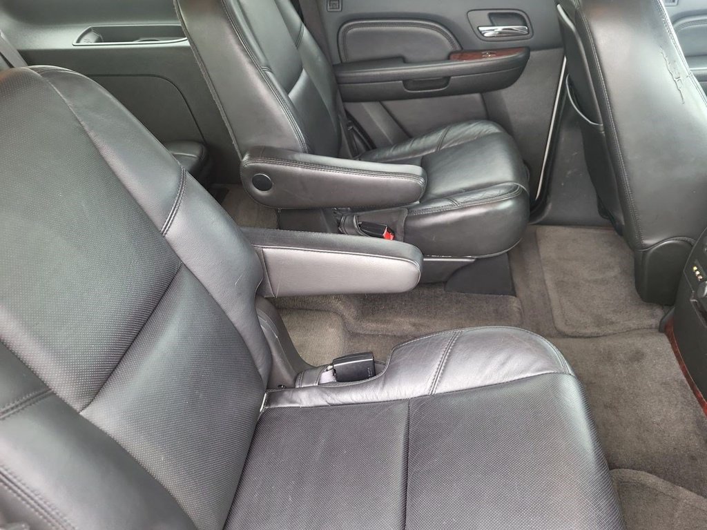Used 2008 Cadillac Escalade AWD image 32