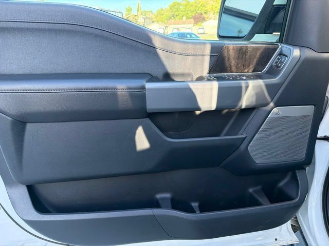 Used 2023 Ford F150 Lightning Lariat AWD/4WD image 18