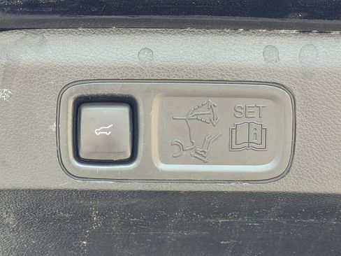 Used 2021 Ford Expedition Limited RWD image 36