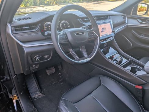 New 2026 Jeep Grand Cherokee Limited image 3