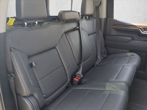 Used 2023 Chevrolet Silverado 1500 LT Trail Boss w/ LT Trail Boss Premium Package AWD/4WD image 20