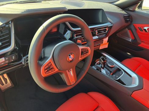 New 2026 BMW Z4 M40i w/ Premium Package image 4