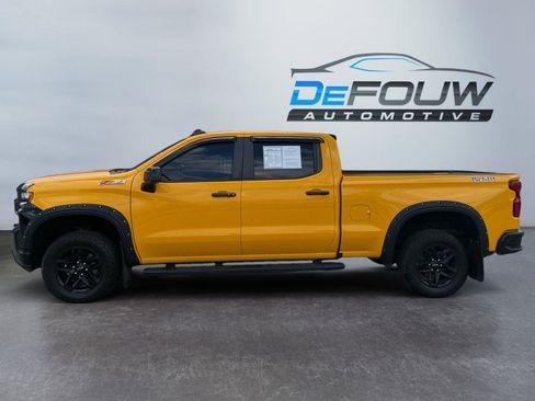 Used 2022 Chevrolet Silverado 1500 LT Trail Boss w/ LPO, Dark Essentials Package AWD/4WD image 6