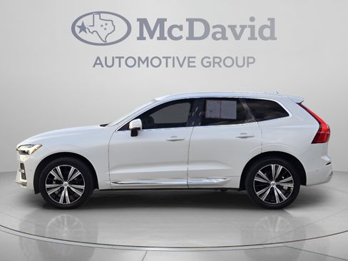 Used 2022 Volvo XC60 B5 Inscription w/ Advanced Package AWD/4WD image 2