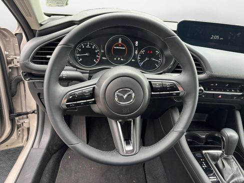 Used 2025 MAZDA MAZDA3 s FWD image 10