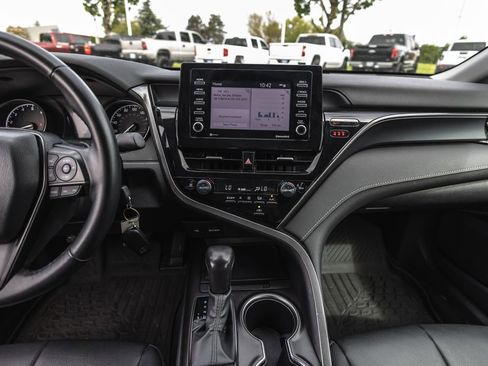 Used 2024 Toyota Camry SE FWD image 25